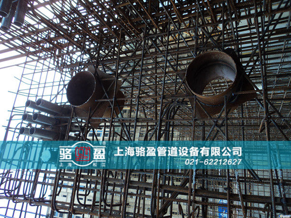 <a href=http://www.ambizomart.com target=_blank class=infotextkey>防水套管</a>和墻體之間的結(jié)合